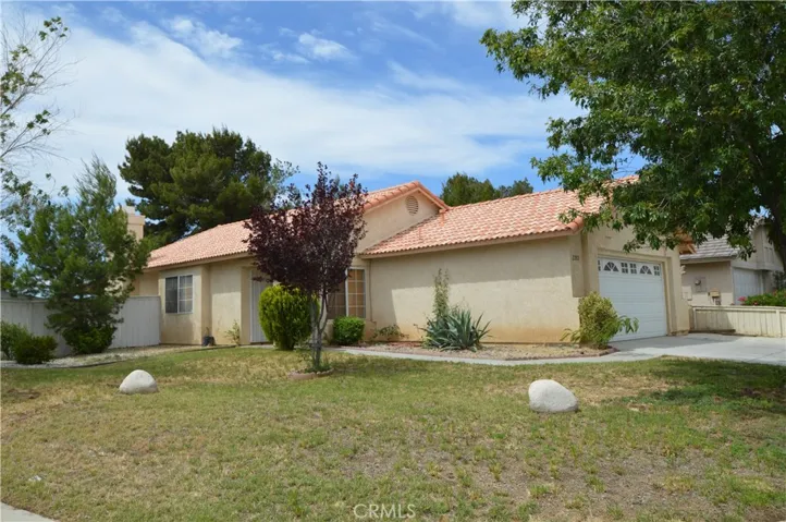 2282 El Rio Street, Lancaster, California 93535