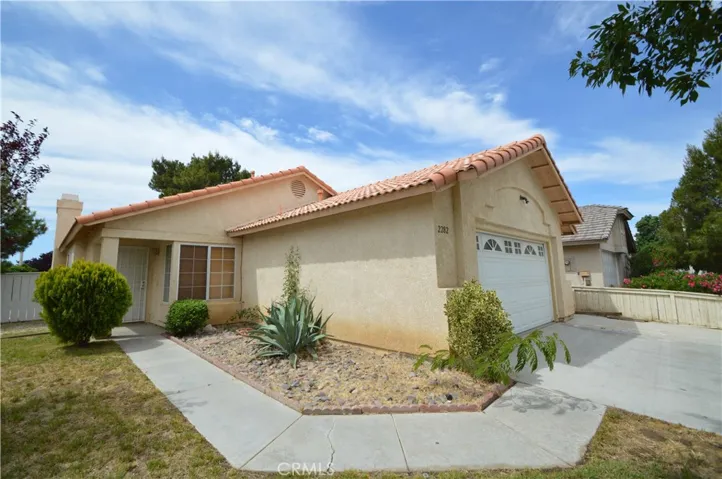 2282 El Rio Street, Lancaster, California 93535