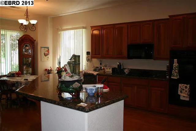 611 Pomona Dr, Brentwood, California 94513-6945
