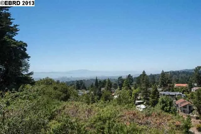 6305 Melville Dr, Oakland, California 94611-1728
