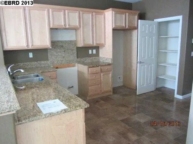 9441 Dunbar Dr., Oakland, California 94603