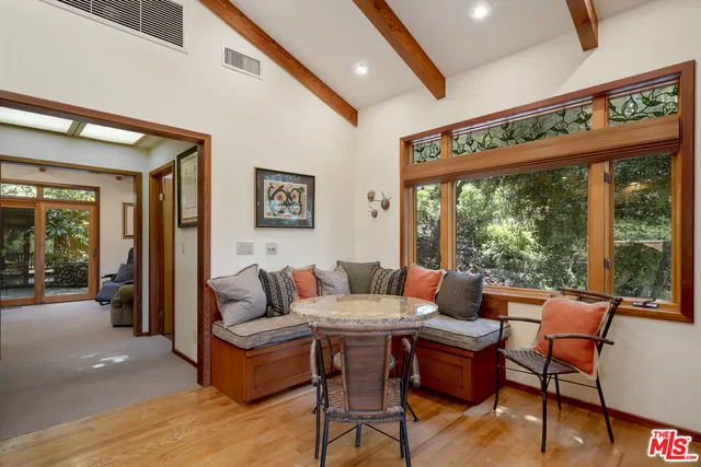 21907 Canon Drive, Topanga, California 90290