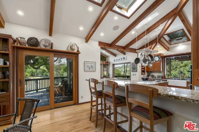 21907 Canon Drive, Topanga, California 90290