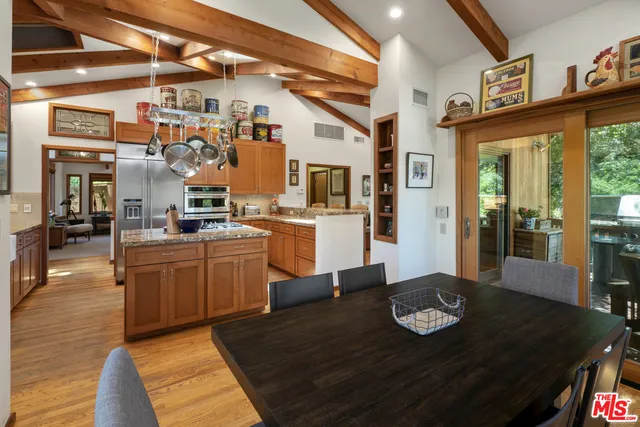 21907 Canon Drive, Topanga, California 90290