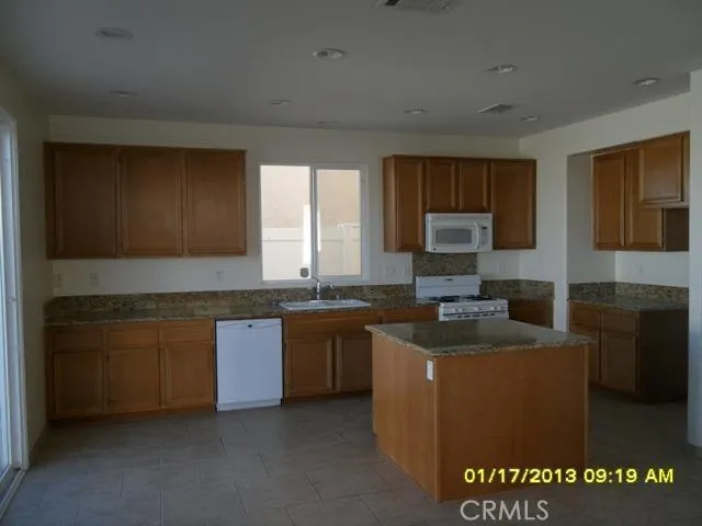 15602 Deep Canyon Lane Lane, Victorville, California 92394