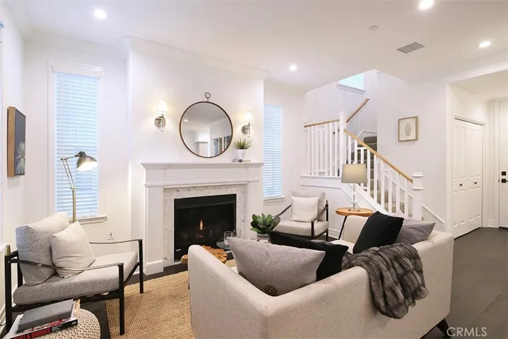 902 W Colorado Boulevard C, Monrovia, California 91016