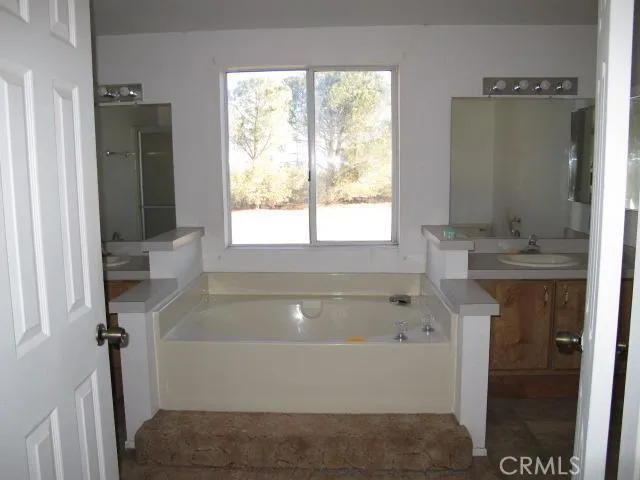 14450 Buttonwood Street, Phelan, California 92371