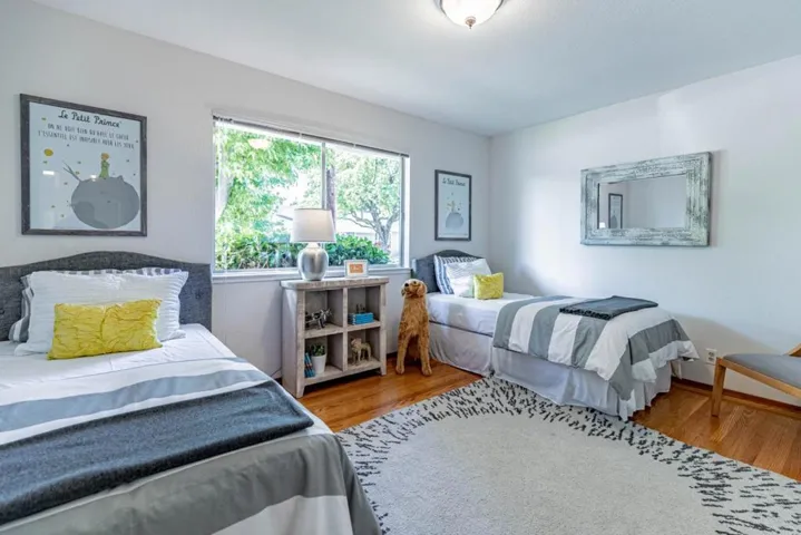 1520 School Street, San Carlos, California 94070