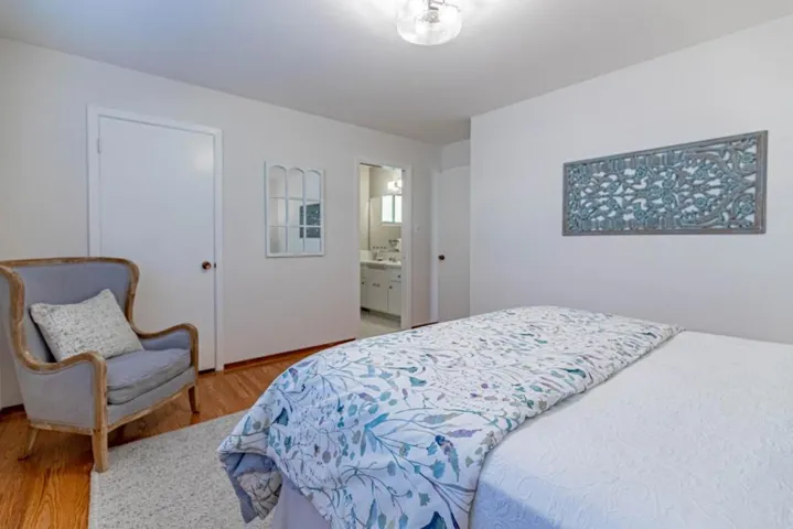 1520 School Street, San Carlos, California 94070