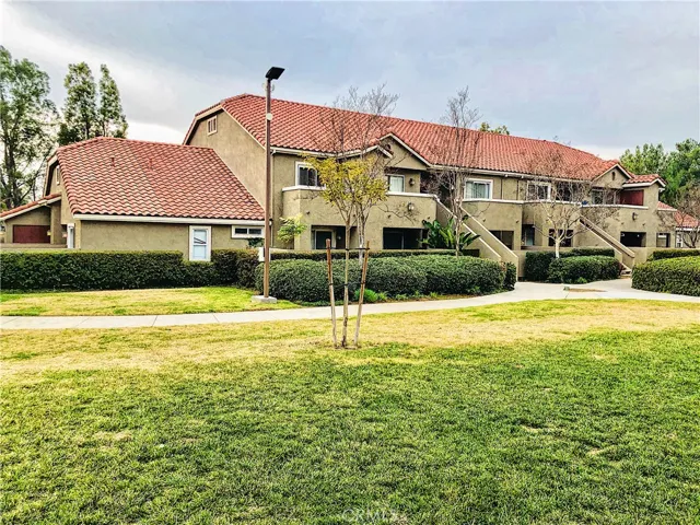 200 E Alessandro Boulevard 33, Riverside, California 92508
