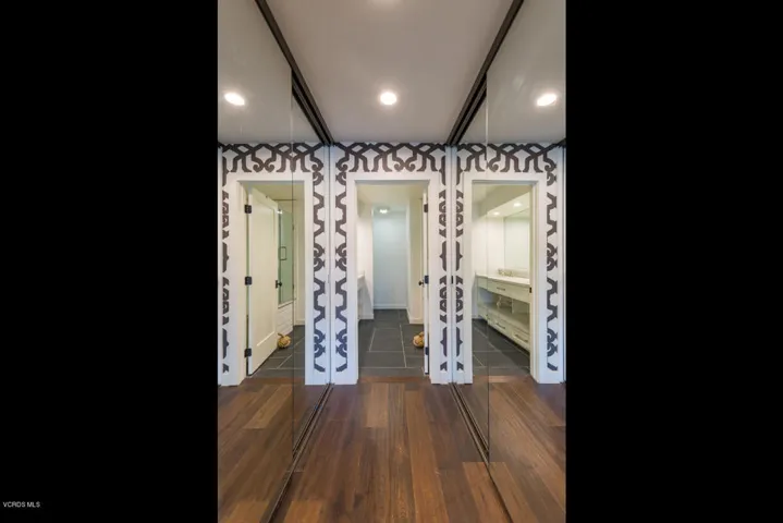581 Racquet Club Ln Thousand-018-17-Racq