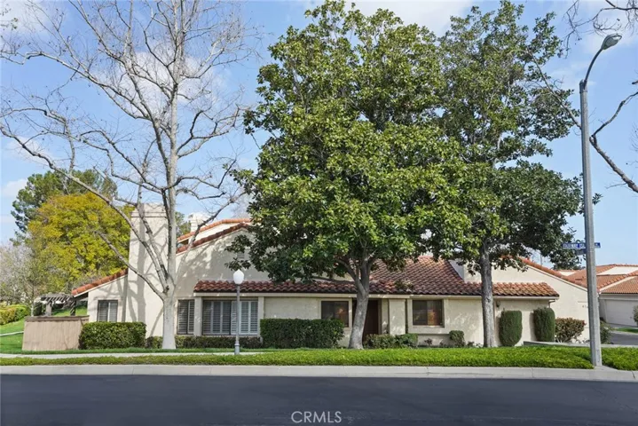 676 Colonial Circle, Fullerton, California 92835