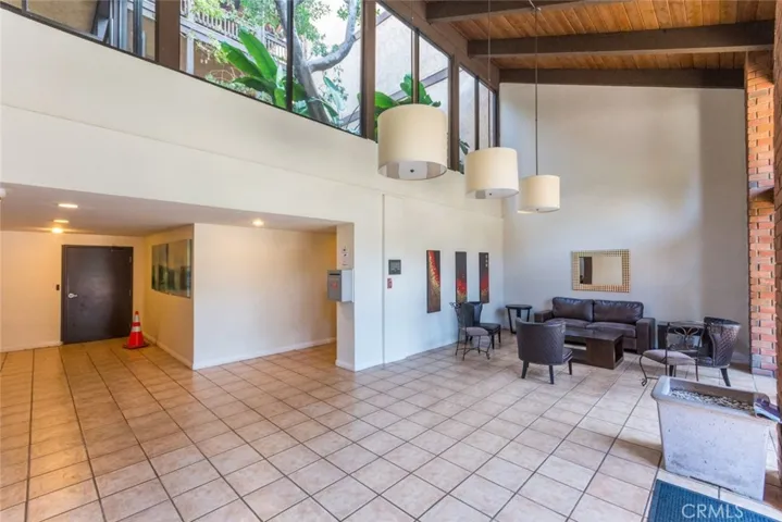 3480 Barham Boulevard 209, Los Angeles, California 90068