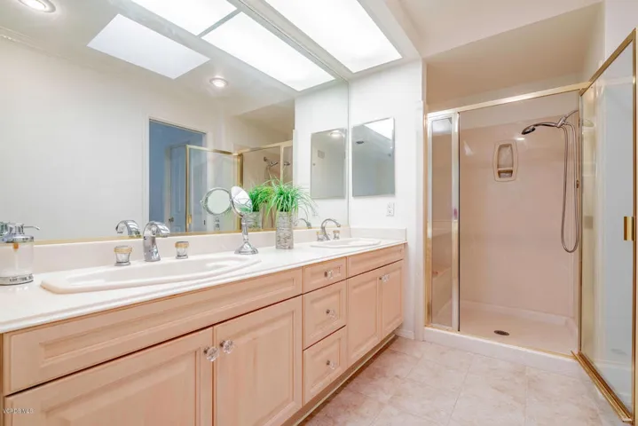 1711 Butterfly Ct Newbury Park-large-017