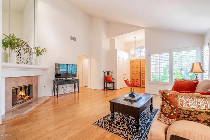 1711 Butterfly Ct Newbury Park-large-007