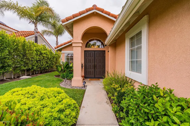 1711 Butterfly Ct Newbury Park-large-002
