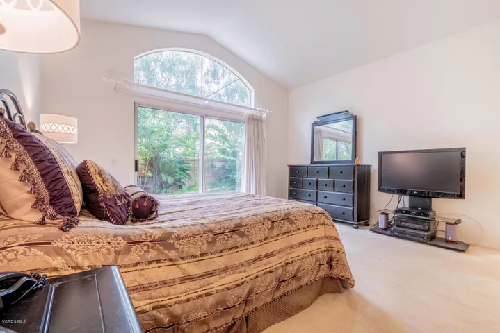1711 Butterfly Ct Newbury Park-large-016