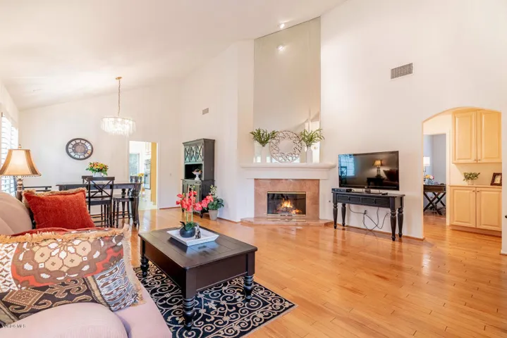 1711 Butterfly Ct Newbury Park-large-005