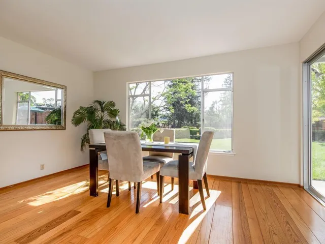 245 Alicia Way, Los Altos, California 94022