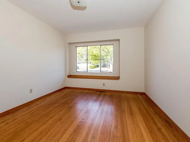 245 Alicia Way, Los Altos, California 94022