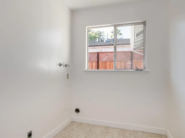 245 Alicia Way, Los Altos, California 94022
