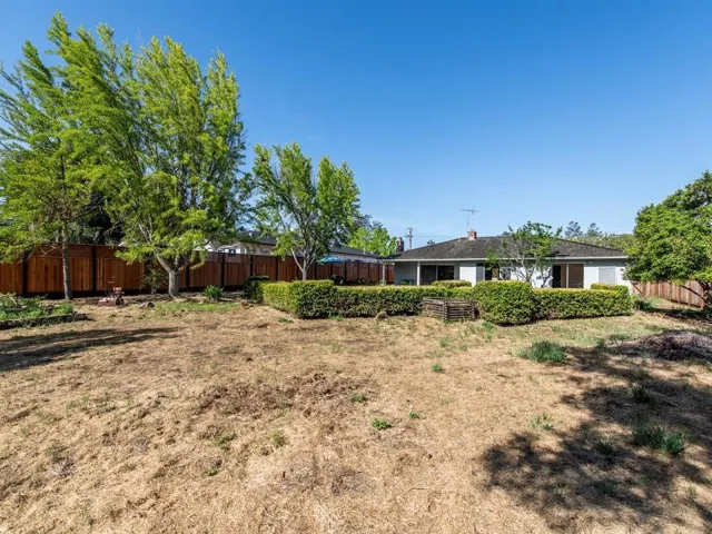 245 Alicia Way, Los Altos, California 94022