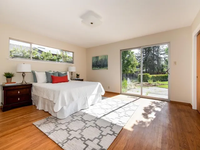 245 Alicia Way, Los Altos, California 94022