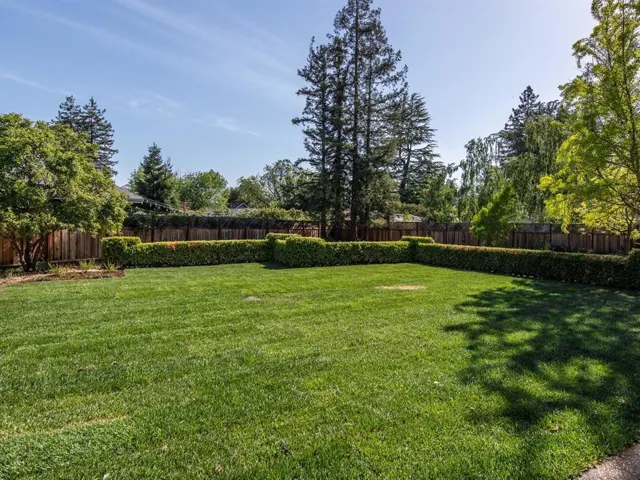 245 Alicia Way, Los Altos, California 94022