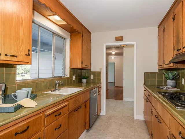 245 Alicia Way, Los Altos, California 94022