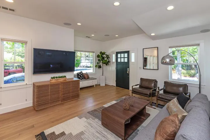 202 Emerson Street, Palo Alto, California 94301