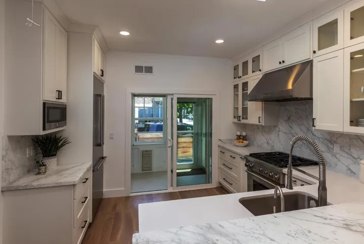 202 Emerson Street, Palo Alto, California 94301
