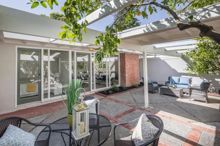 954 Moreno Avenue, Palo Alto, California 94303
