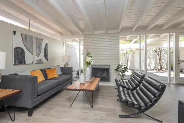 954 Moreno Avenue, Palo Alto, California 94303