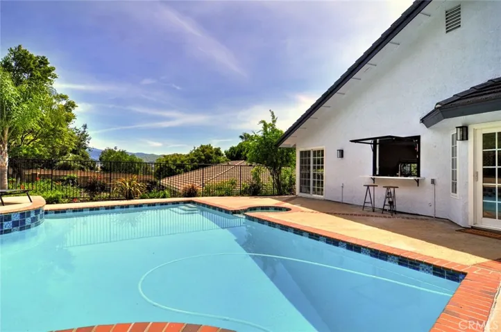 5524 Via Dianza, Yorba Linda, California 92887