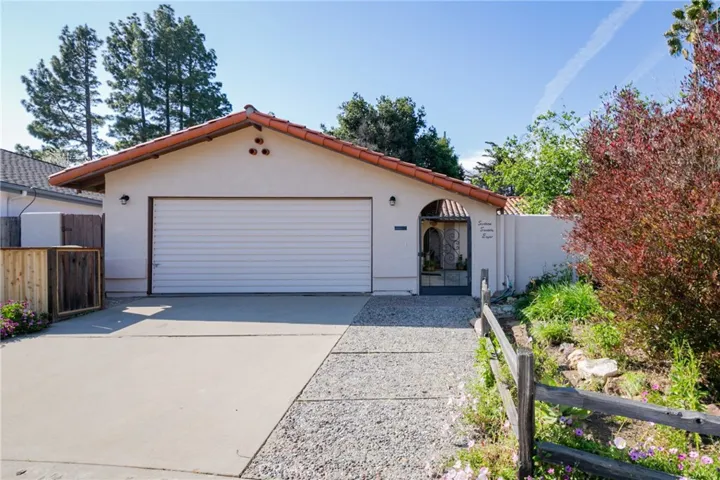1678 Royal  - lovely, level neighborhood, great for walking on sidewalks or hiking up in the Johnson Ranch Irish Hills