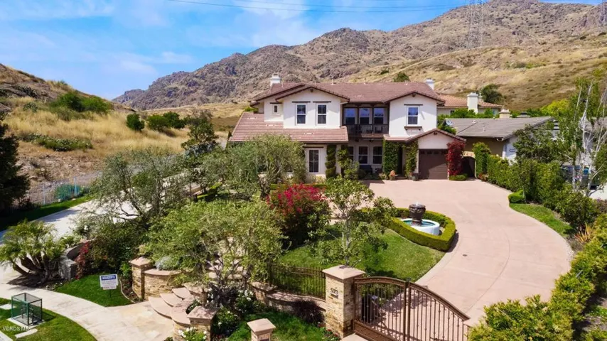 5373 Via Pisa Newbury Park CA-large-003-