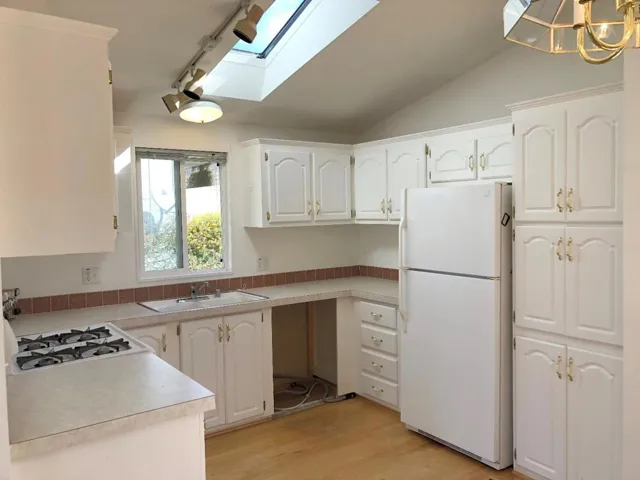 2 Sand Dunes Court, Half Moon Bay, California 94019