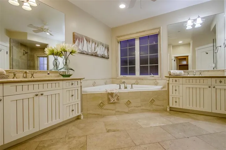 203 3rd Street, Encinitas, California 92024