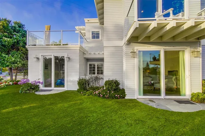 203 3rd Street, Encinitas, California 92024