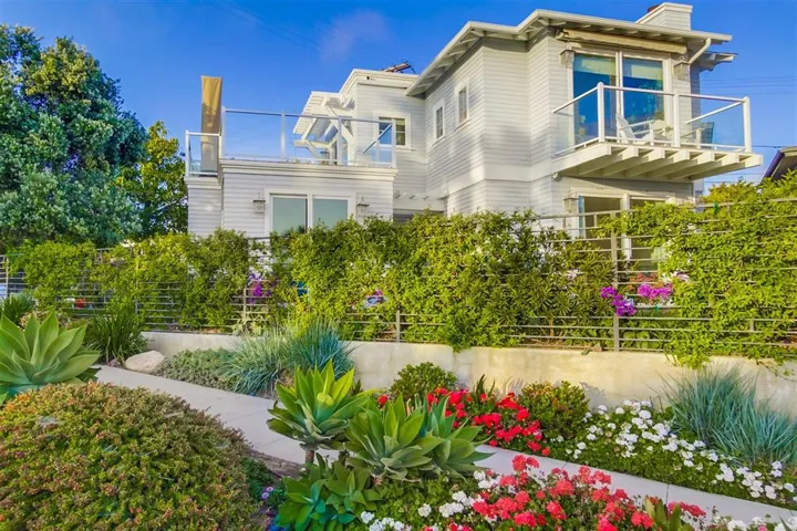203 3rd Street, Encinitas, California 92024