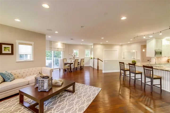 203 3rd Street, Encinitas, California 92024