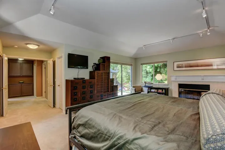 1059 Carson Drive, Sunnyvale, California 94086