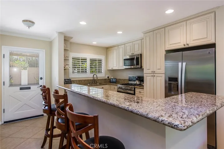 17621 E 17 Th Street 25a, Tustin, California 92780