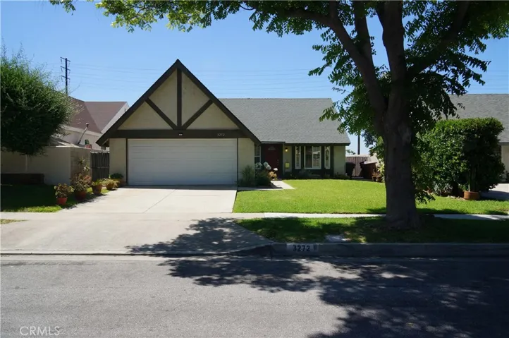 3272 E Radcliffe Avenue, Anaheim, California 92806