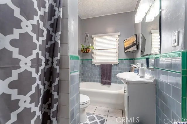 630 Raleigh Street, Glendale, California 91205