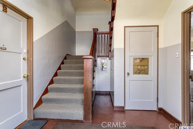 630 Raleigh Street, Glendale, California 91205