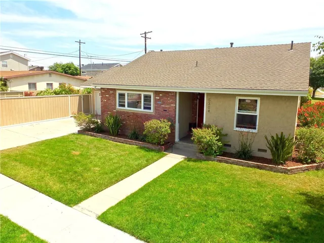 5304 E Flagstone Street, Long Beach, California 90808