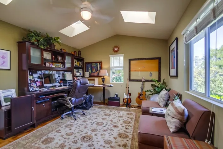 951 San Pablo Way, San Marcos, California 92078