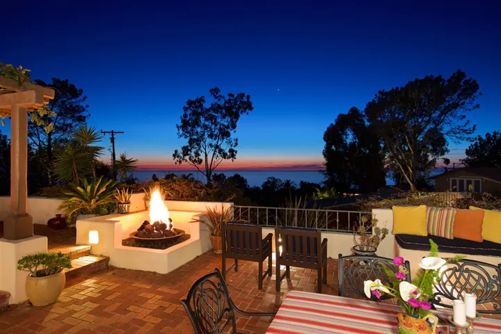 1041 Klish Way, Del Mar, California 92014
