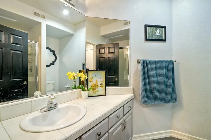 3261 Rosewood Lane, Escondido, California 92027